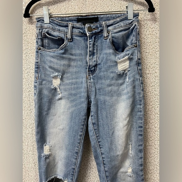 Risen Jeans High Rise Relaxed Skinny Raw Hem Distressed RDP1443 | size 26/3 - Picture 2 of 9